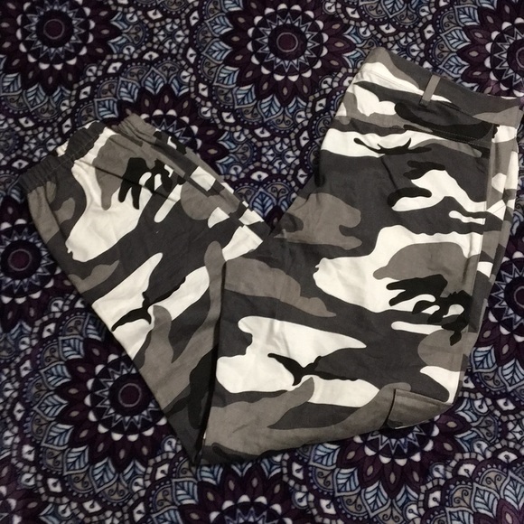 Grey Camo Pants - Picture 3 of 6
